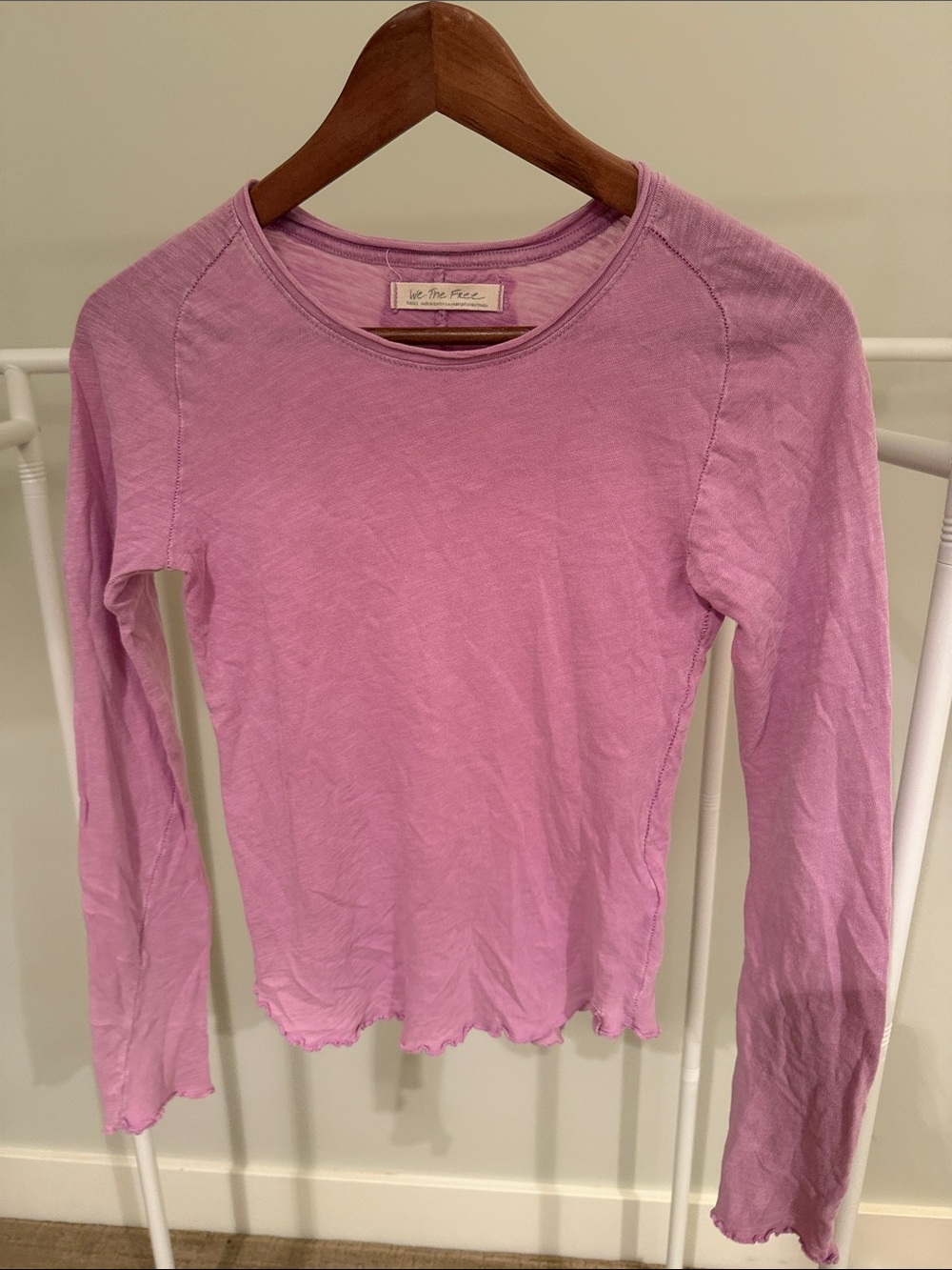 We The Free Easy Soes It Lavender-Pink Long Sleeve Slim Crewneck Top
